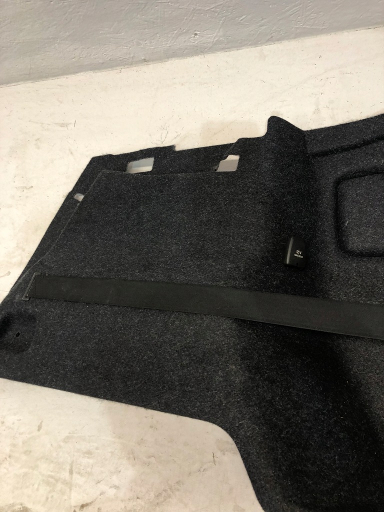 фото №9, Volvo xc40 обшивка правий оббивка ніша багажника права 18-