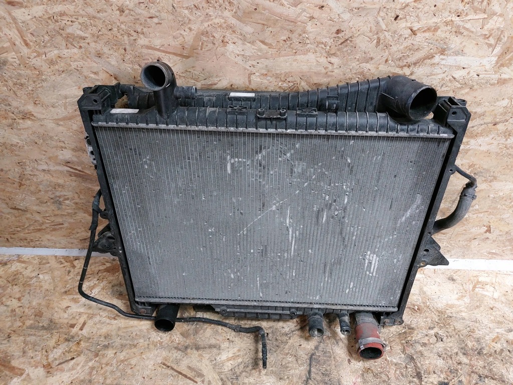 фото №1, Радиатор land rover discovery 4 3.0 d 09-