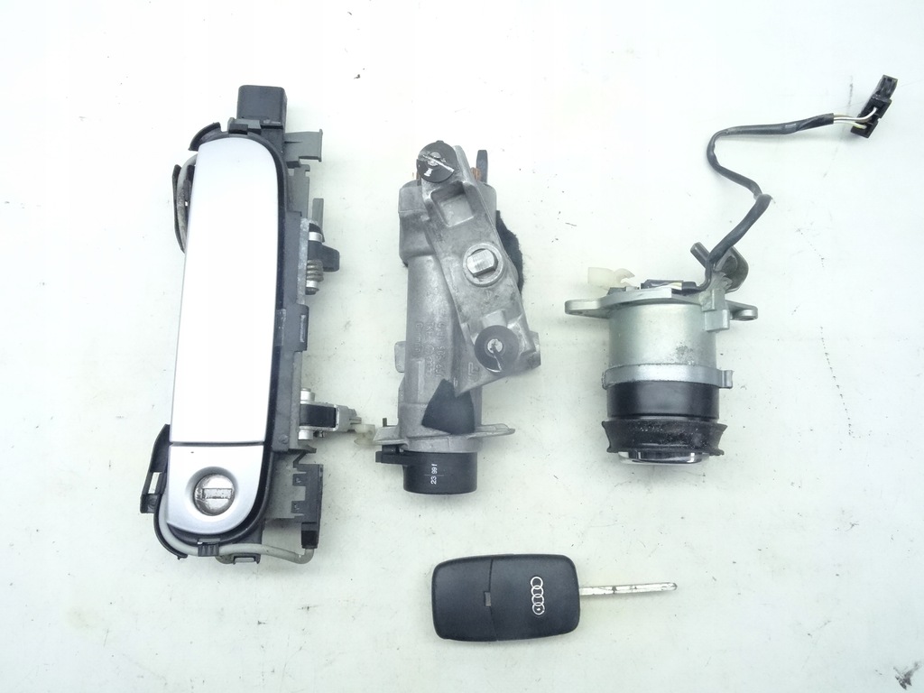 фото №1, Audi a8 d2 вкладка замок замок запалювання двері кришки доставка