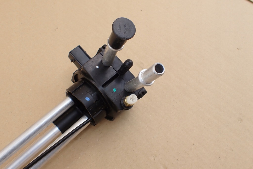 фото №13, Mercedes-benz actros mp4 arocs antosoe a0095428218 датчик рівня пального