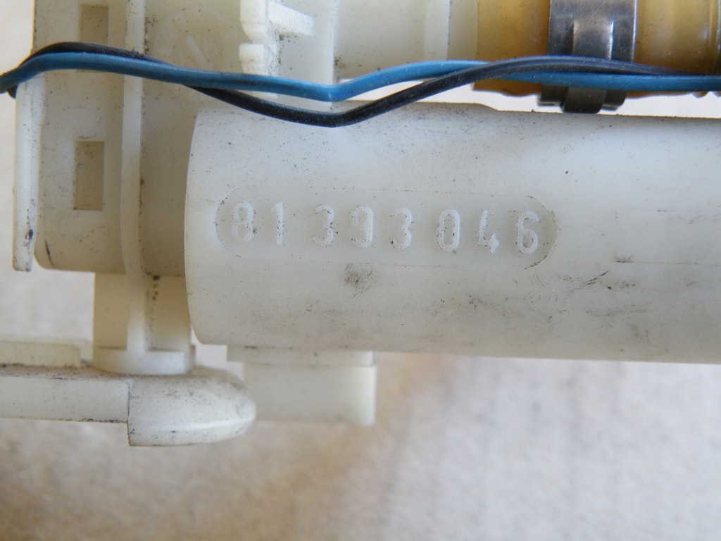 фото №12, Audi a6 c5 2.0 бензин указатель датчик уровня топлива 1j0919673l