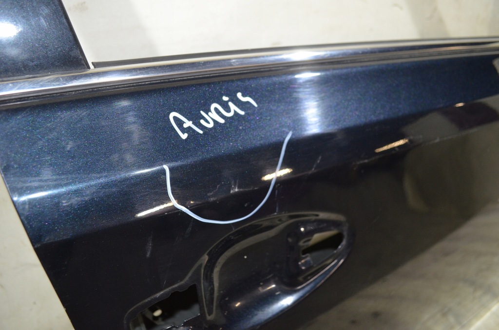 фото №4, Toyota auris 2013 - двері правий перед