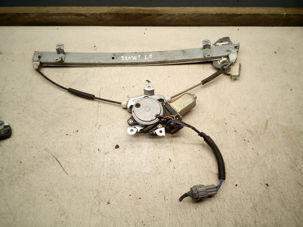 фото №1, Hyundai trajet підйомник скло лівий перед