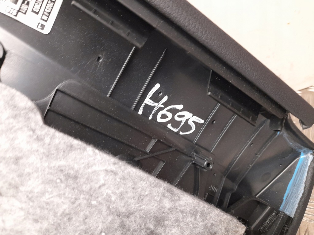 фото №7, Обивка дверь audi q8 e-tron 2023 с левый с задний 4ke868065