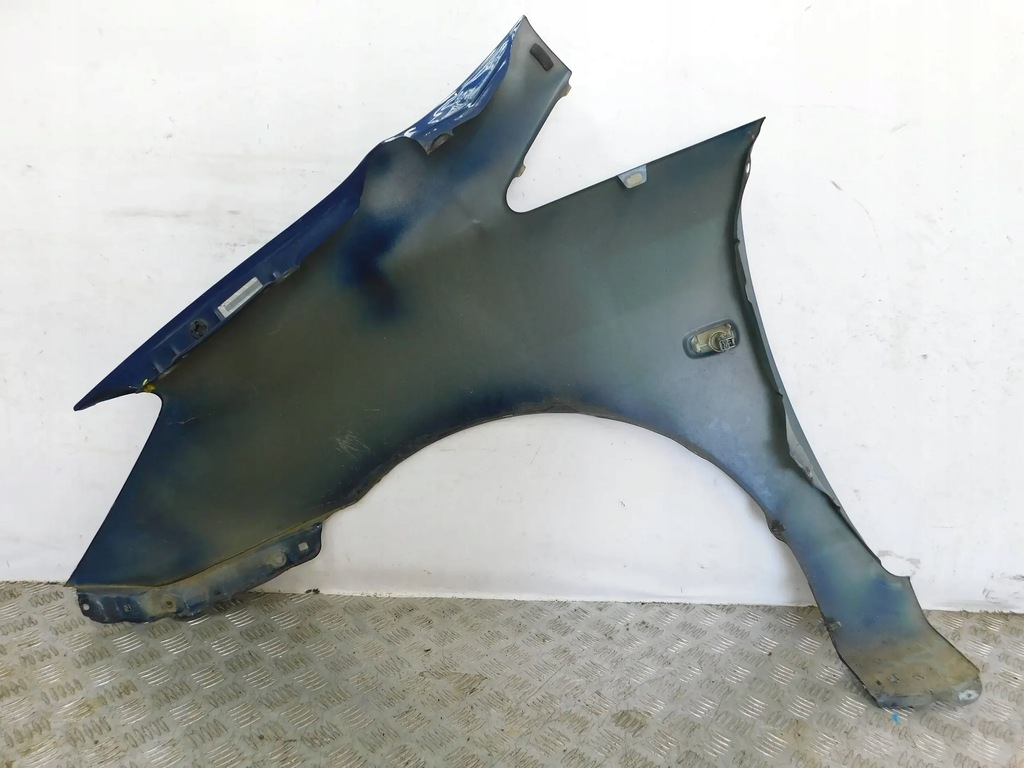 фото №6, Крыло перед передний правый toyota corolla verso 01-04