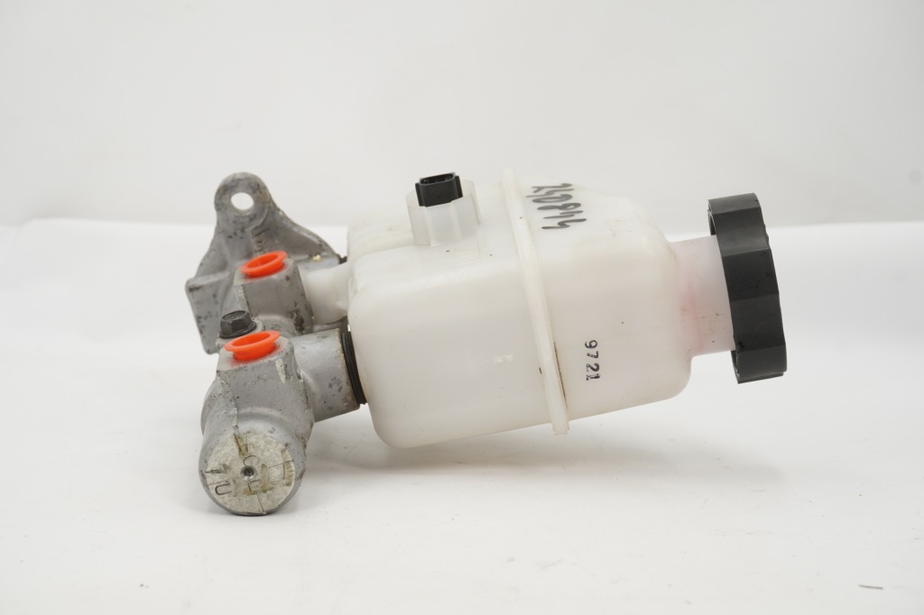 Главный цилиндр тормоза kia ceed 1 в Украине