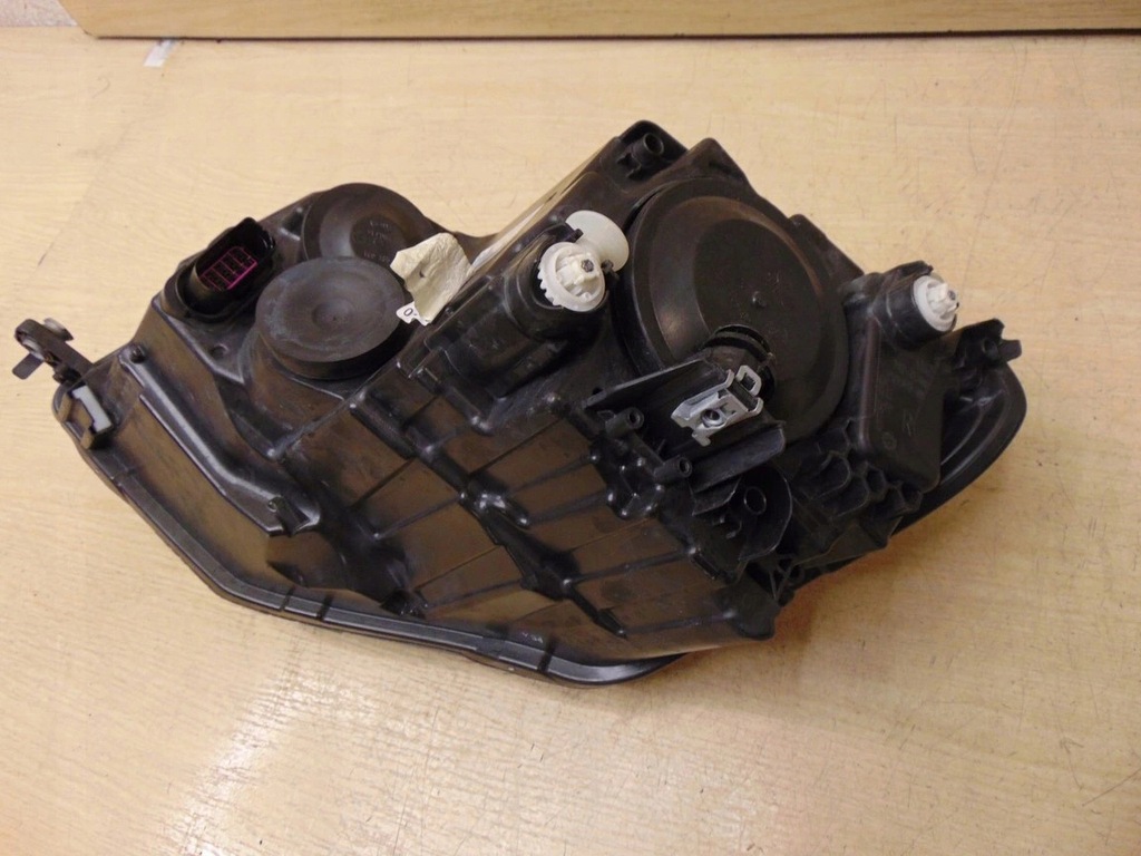 фото №13, Лампа права vw caddy 2k1 iii lift europa 2k1941016