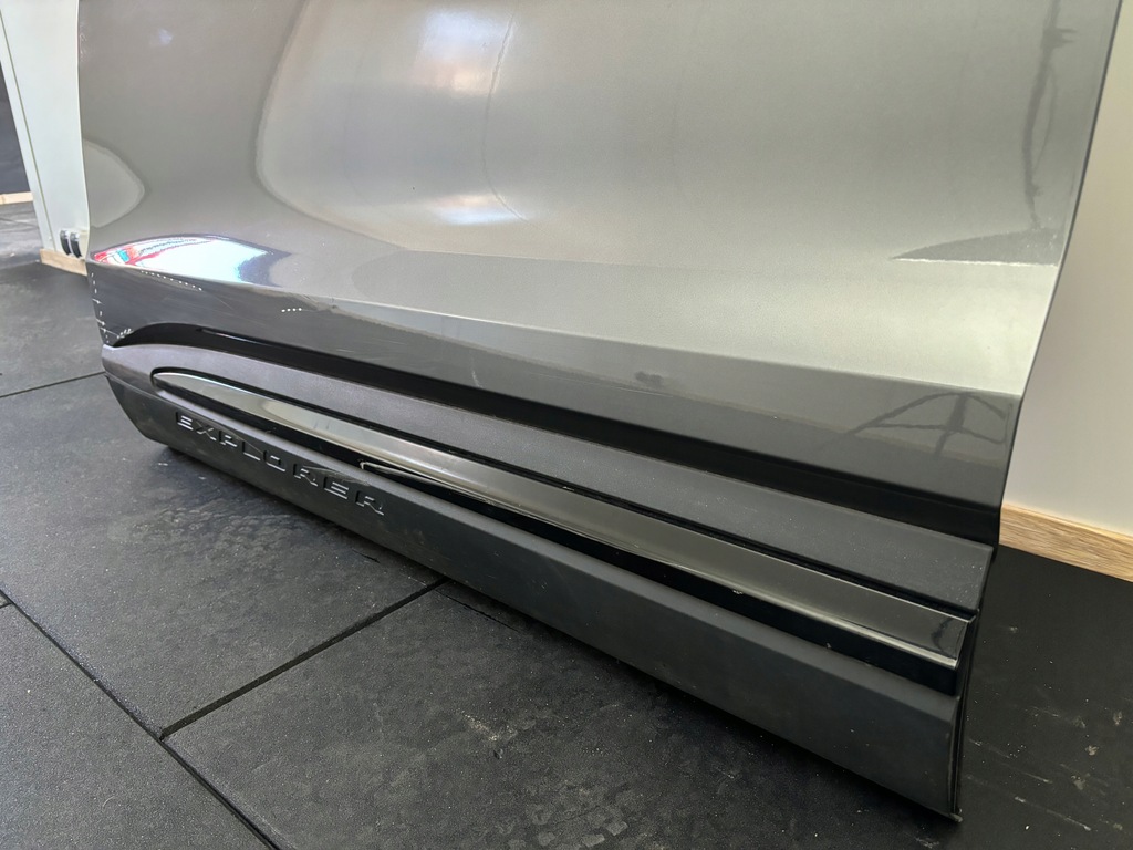 фото №13, Ford explorer vi 2019r- дверь левая передние