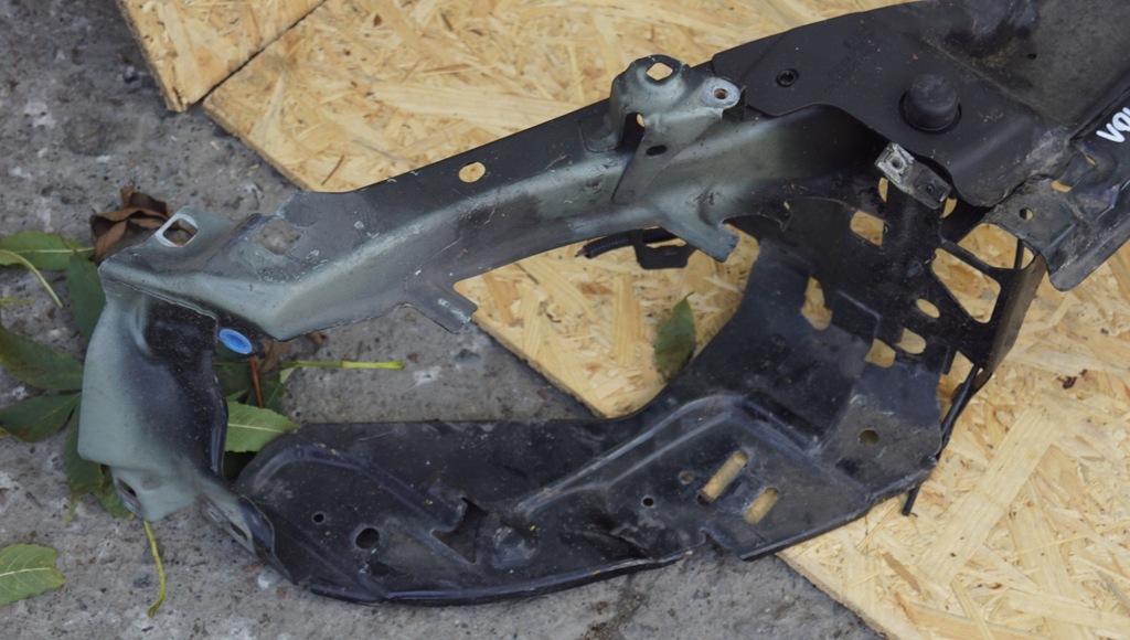 фото №8, Pas передний верхний усилитель volvo s40 ii lift