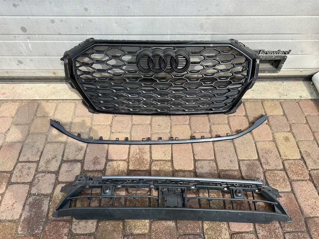 фото №1, Audi q3 ii black молдинг s-line оригинал idealna