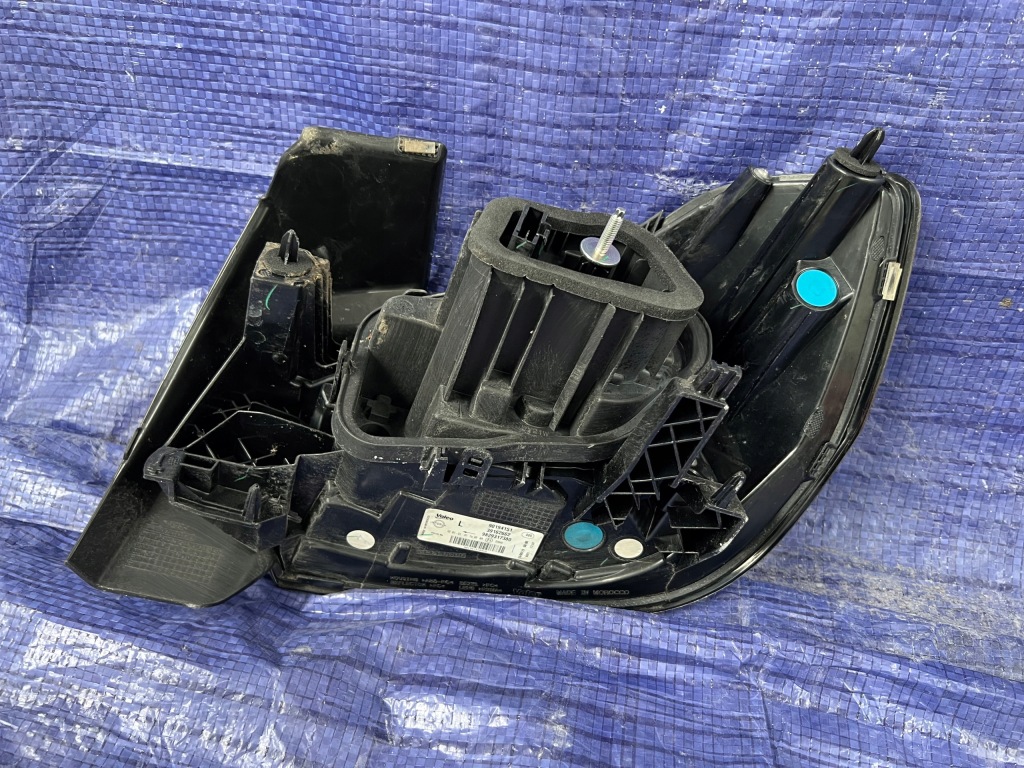 фото №2, Opel corsa f левая задняя лампа