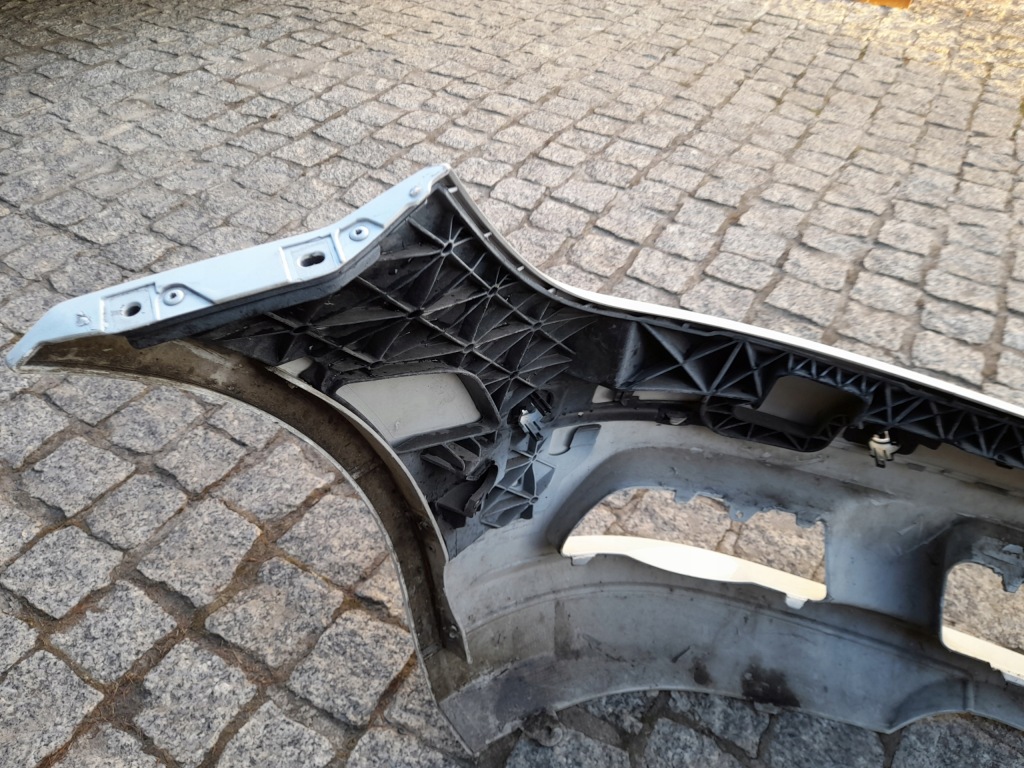 Mercedes c-klasa w204 2007-2011 бампер передний Недорого