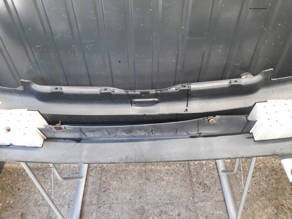 7700410230 бампер задняя renault clio 2 3d чёрный Цена