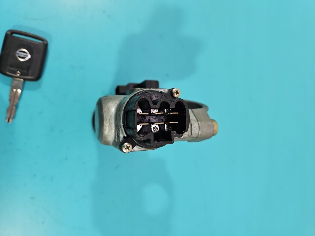 фото №15, Бортовой компьютер блок управления двигателя mec32-211 nissan almera n16 1.5 16v