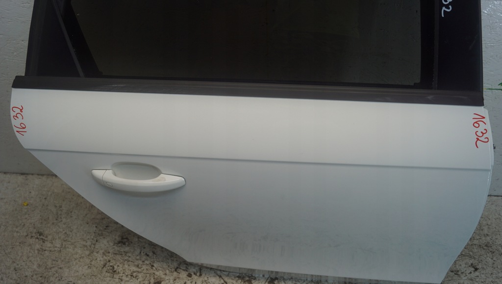 фото №11, Двері правий задня audi a4 b8 sedan ly9c