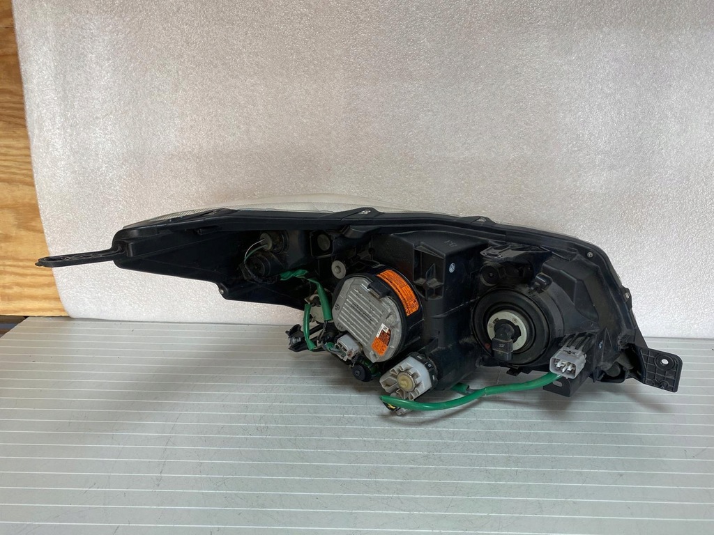 фото №9, Левая передняя лампа subaru forester iv ксенон левый перед