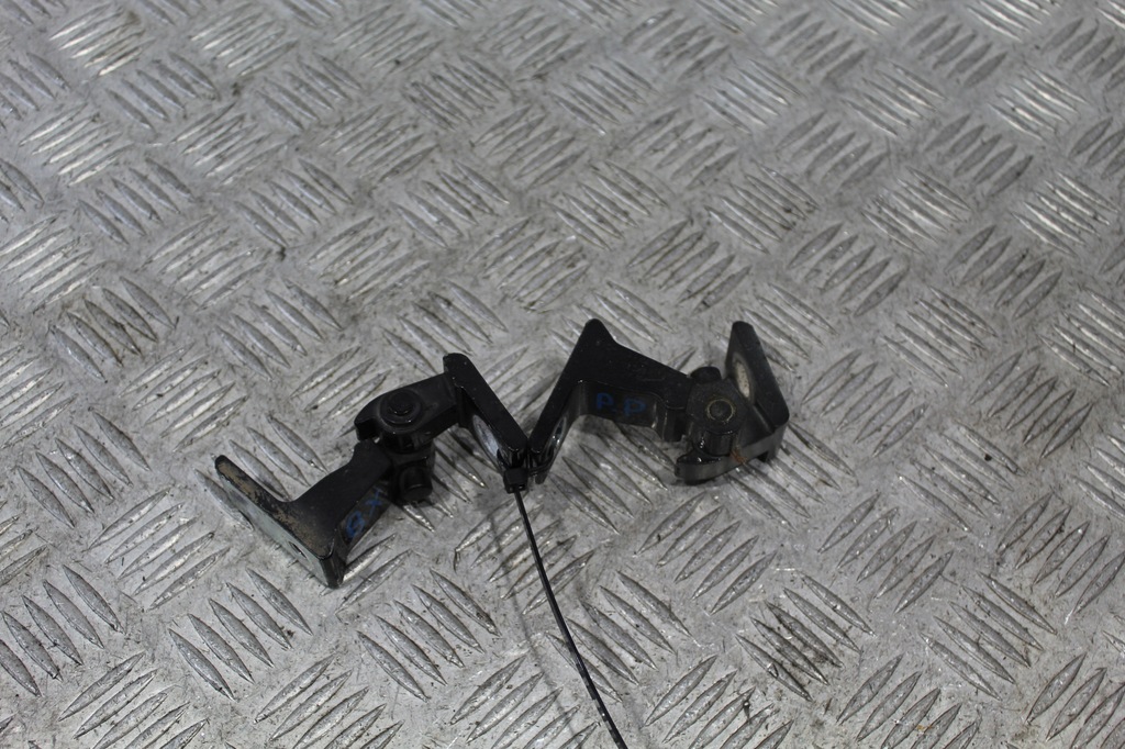 фото №1, Петля дверь правый перед audi a1 8x0 8x3