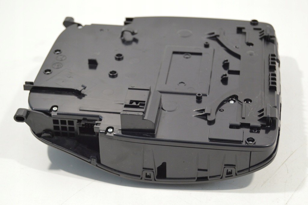 фото №11, Лампа стельовий czarna mercedes w213 e-klasa 0009006117