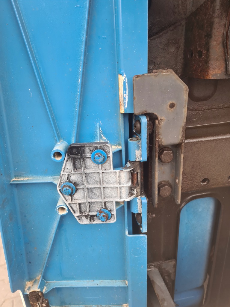 Elka молдинг защита дверца левая оригинал renault magnum dxi Оригинал