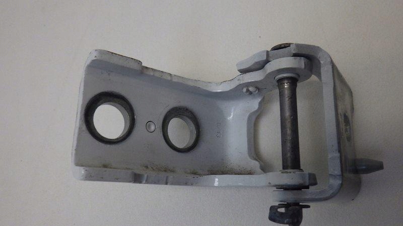 фото №1, Петля двері лівий задня нижній citroen ds5