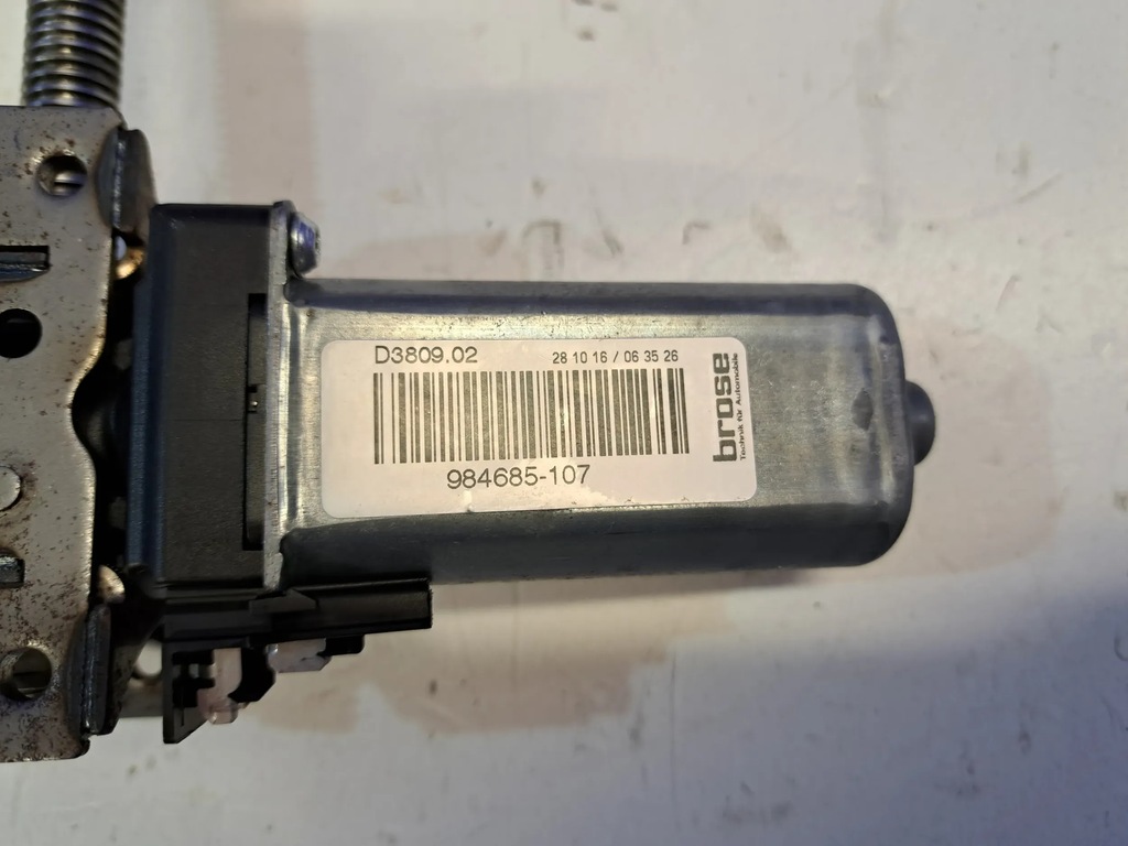 фото №5, Jaguar xe 2017 перед сторона левая двигатели регулировки сиденье