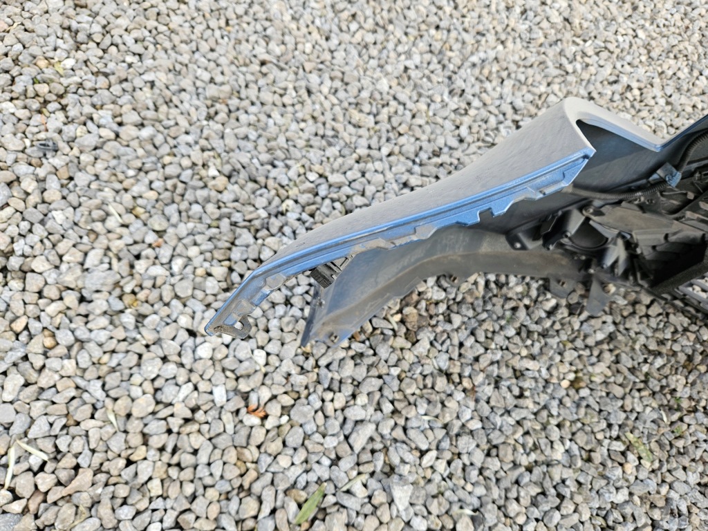 фото №16, Toyota corolla e21 hb хэтчбек kombi бампер передний kompletny радар