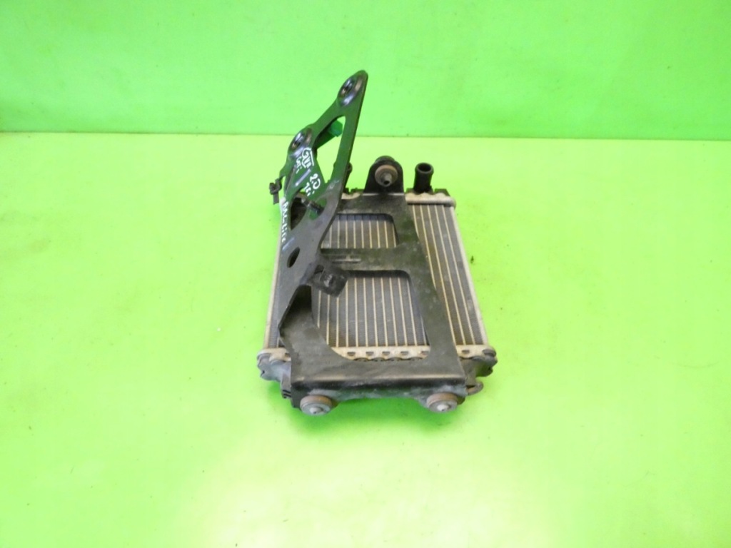 Додаткова радіатор води + кронштейн 5q0121093ct vw golf vii gti 2.0 tsi Зі Шроту