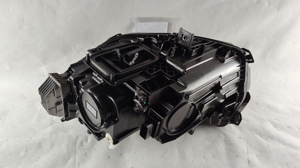 Mercedes eqa eqb 243 w243 full led правий фара лампа права w243 Недорого