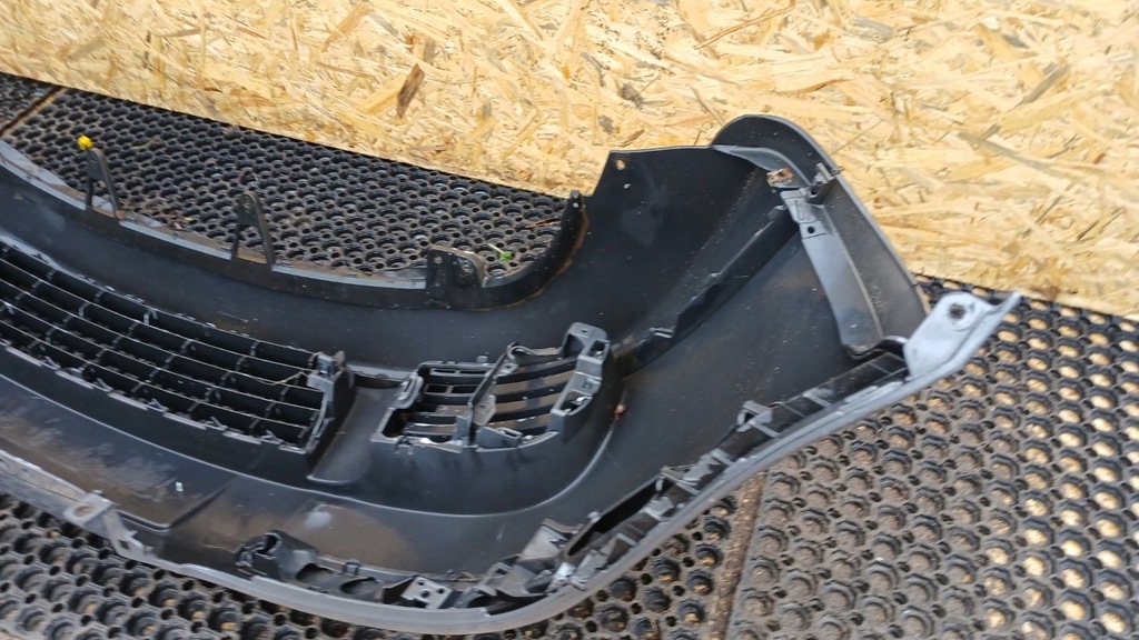 фото №8, Vw golf v 5 бампер перед la7t