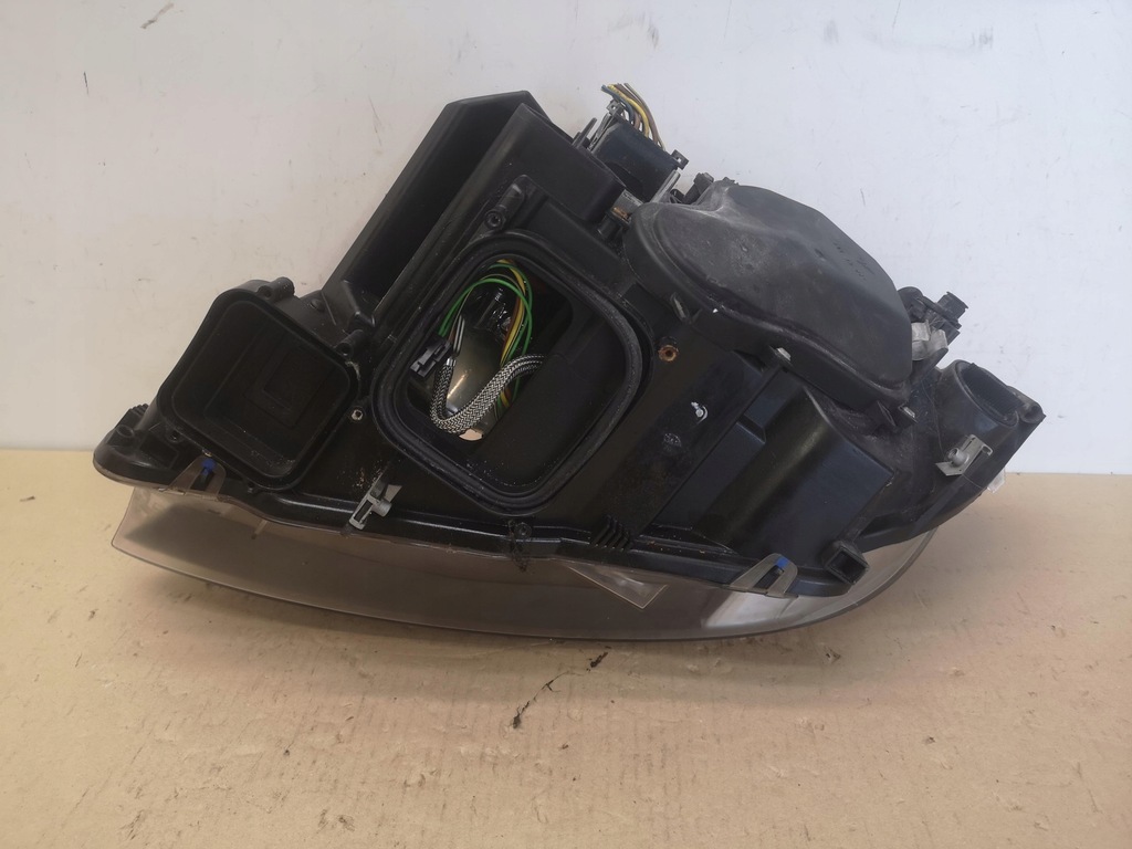 фото №13, Лампа перед передняя правая bmw 3 e92 e93 coupe ксенон ксенон uk 06-10