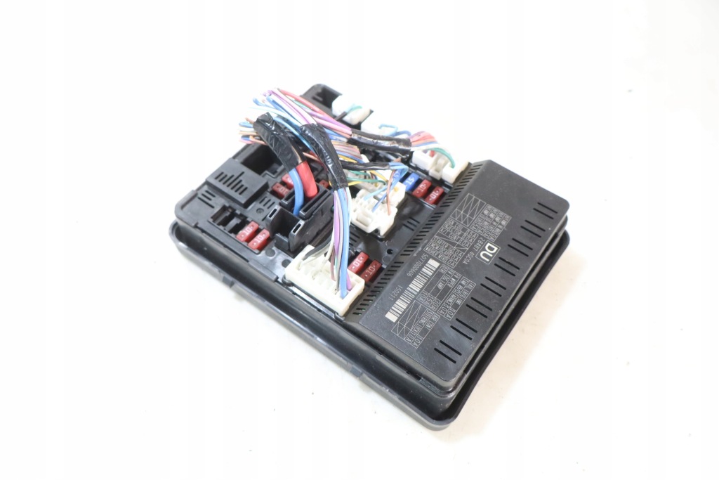 фото №1, Коробка предохранителей infiniti q50 2.2d