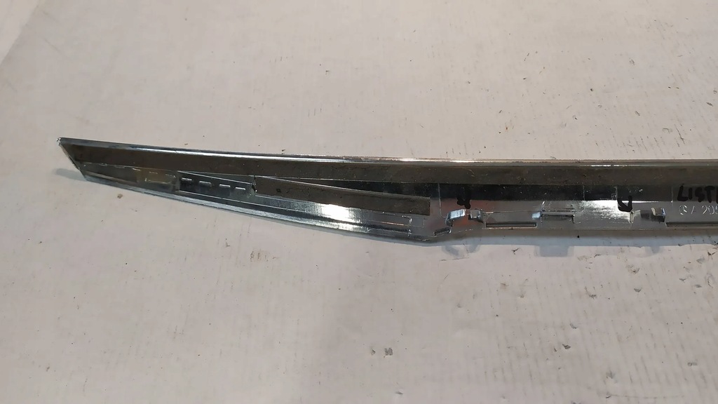 фото №10, Хром молдинг бампера задня задня mercedes-benz c w205