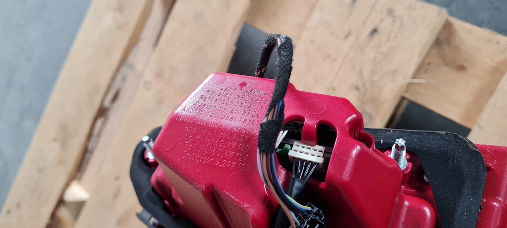 фото №10, S4 b8 a4 lift лампа левая левый задняя w крышка 01091701