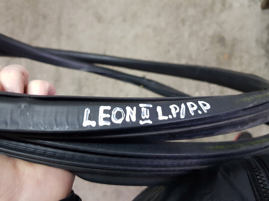 фото №12, Прокладка дверь левый перед seat leon ii 05-12 1p0867365b оригинал