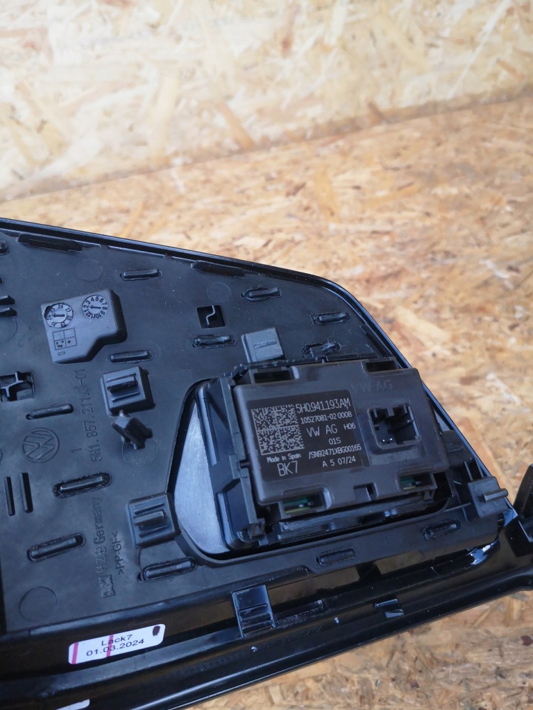 фото №9, Vw golf 8 viii рамка панелі dekor рамка дисплея 5h1857211c