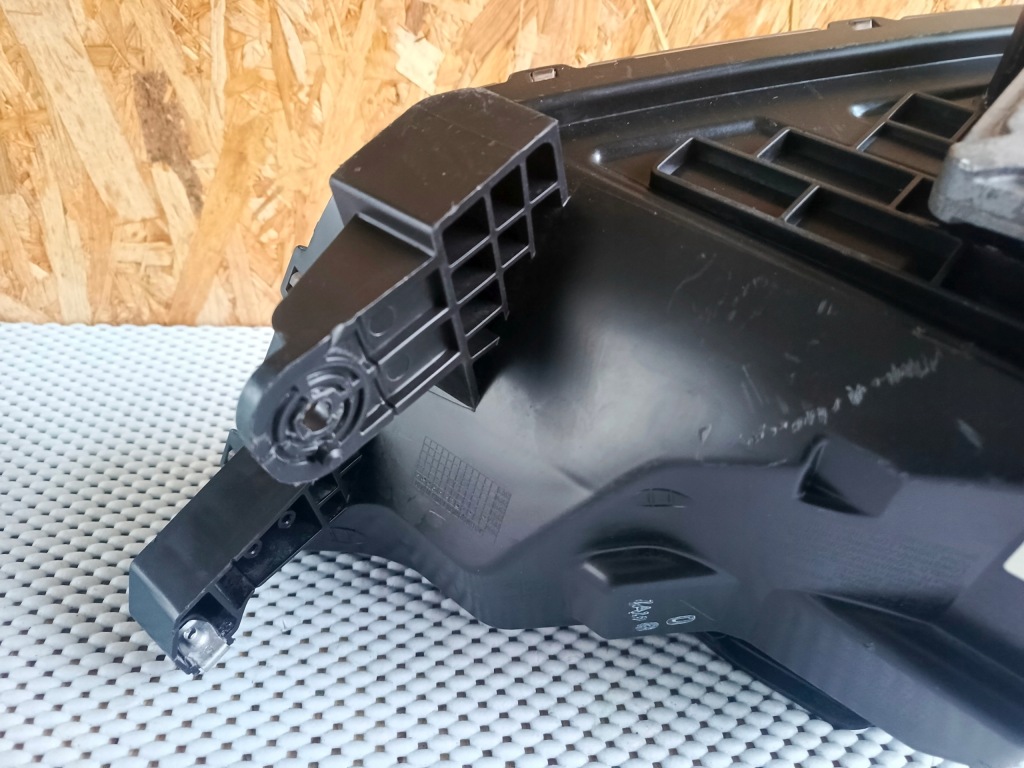 Фара перед левая opel mokka x full led 42566566 комплект . Киев