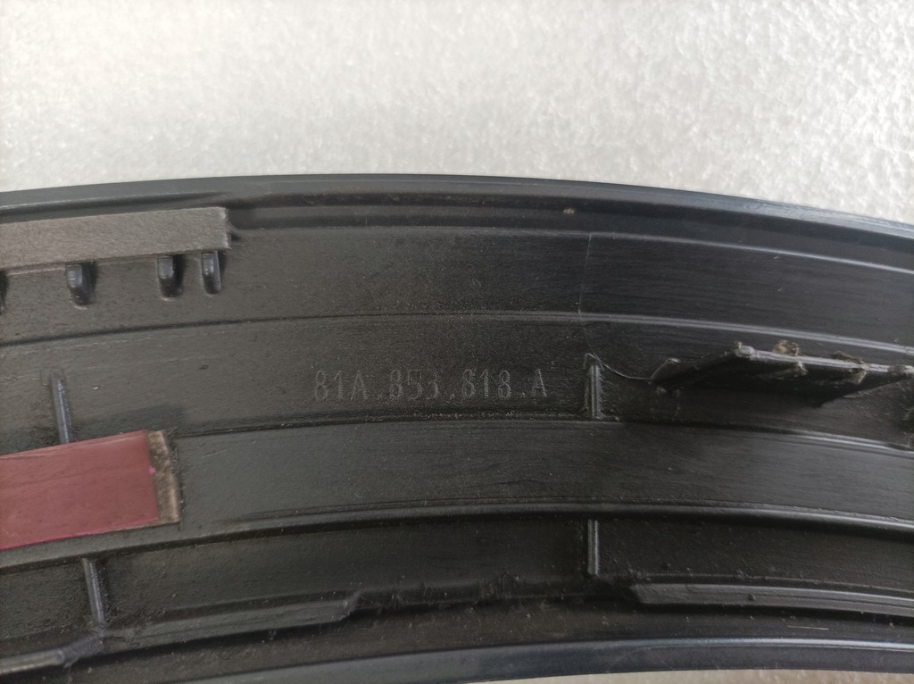 фото №9, Audi q2 молдинг крыла правый задняя 81a853818a