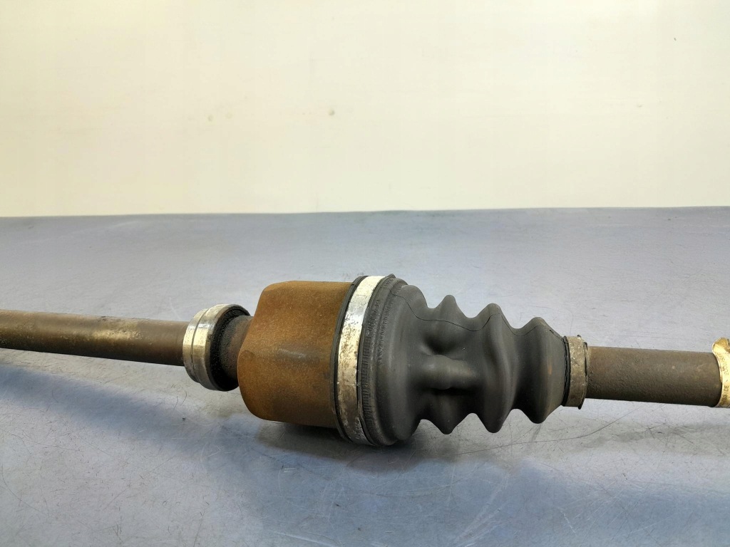 фото №3, Citroen c4 picasso 2.0 hdi приводной вал правая перед