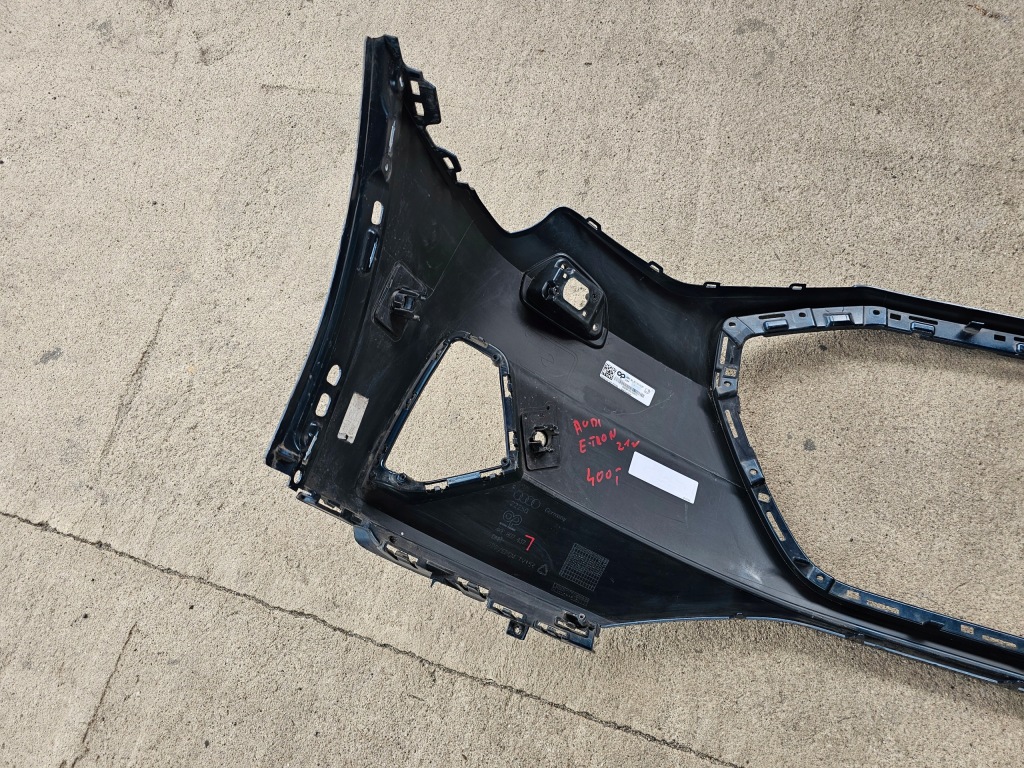 фото №14, Audi e-tron 24r бампер передній перед pod pdc 4ke807437
