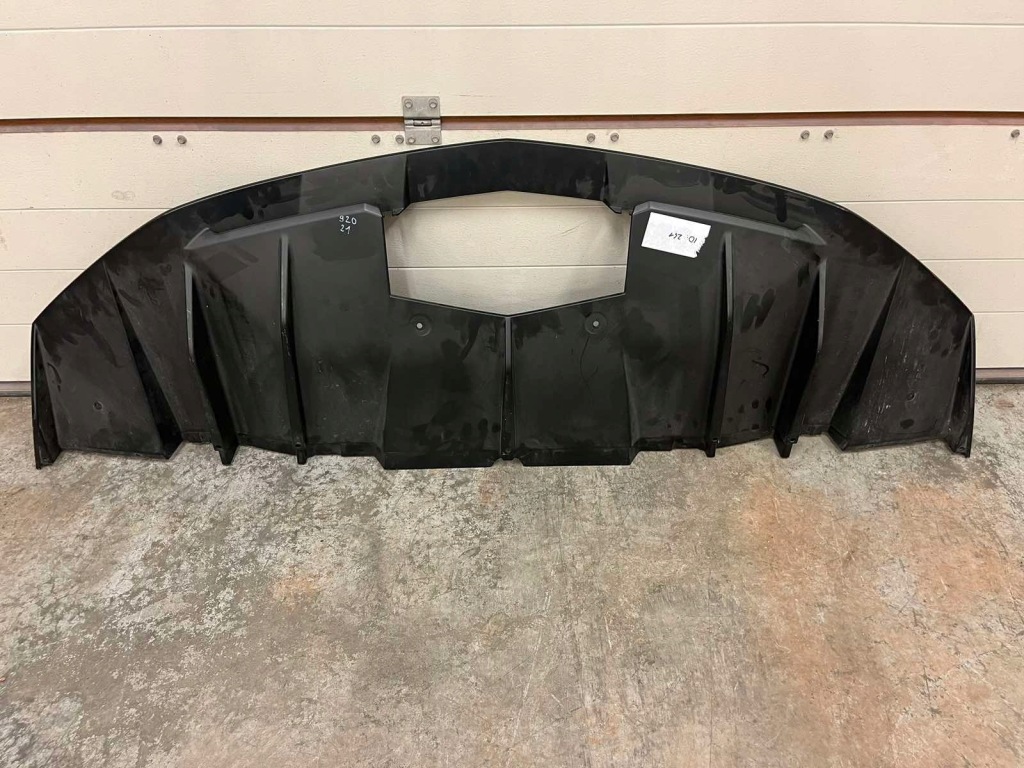 Купити Lamborghini aventador дифузор lp700 бампер rear бампер diffusor 470807539b