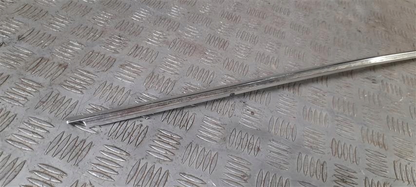 фото №4, Mm 3t9839644a молдинг уплотнитель skoda superb