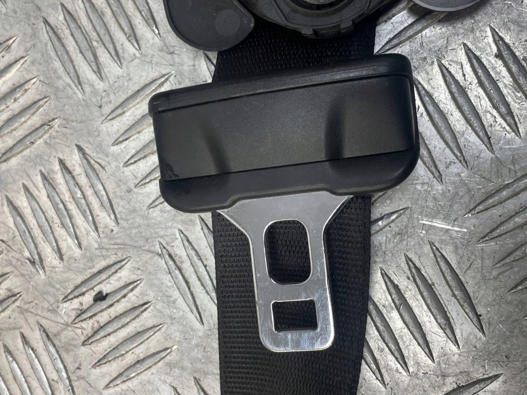 фото №6, Bmw оригінальний номер 7441660 x2 f39 pas безпеки правий перед передній