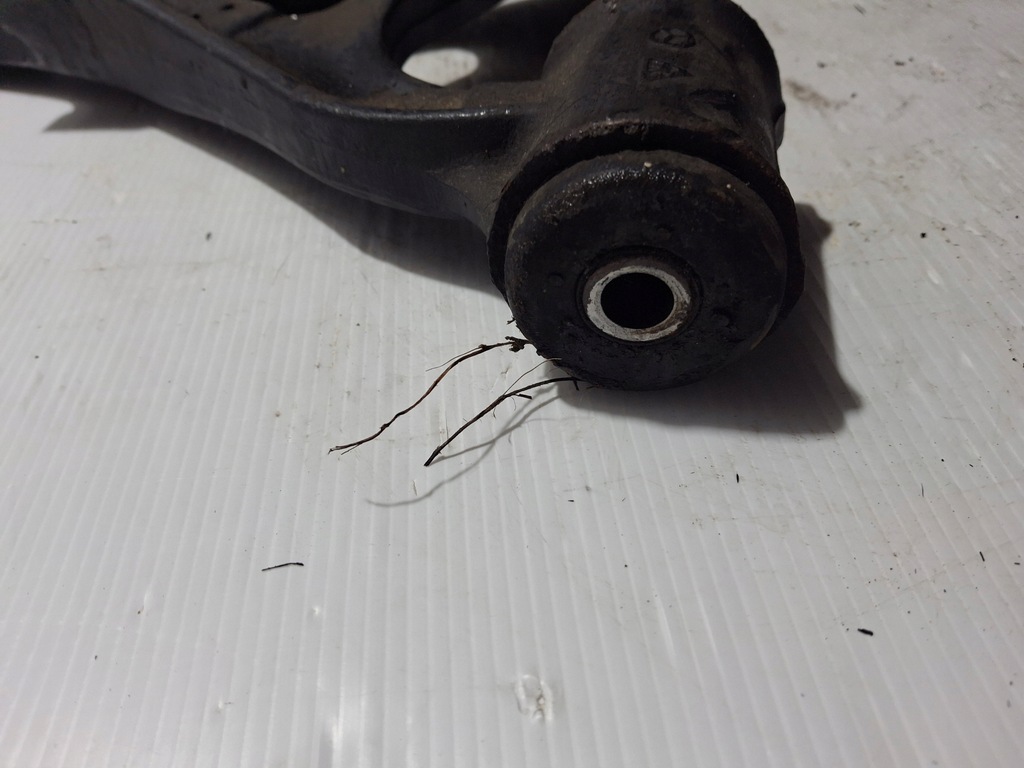 фото №8, Mercedes w163 ml рычаг правый перед передний