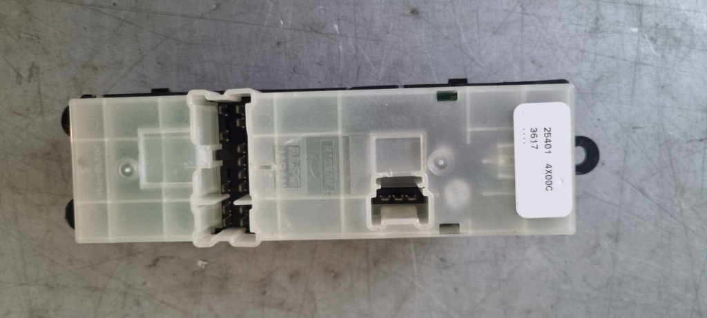 фото №2, Nissan navara d40 pathfinder r51 панель вікон uk