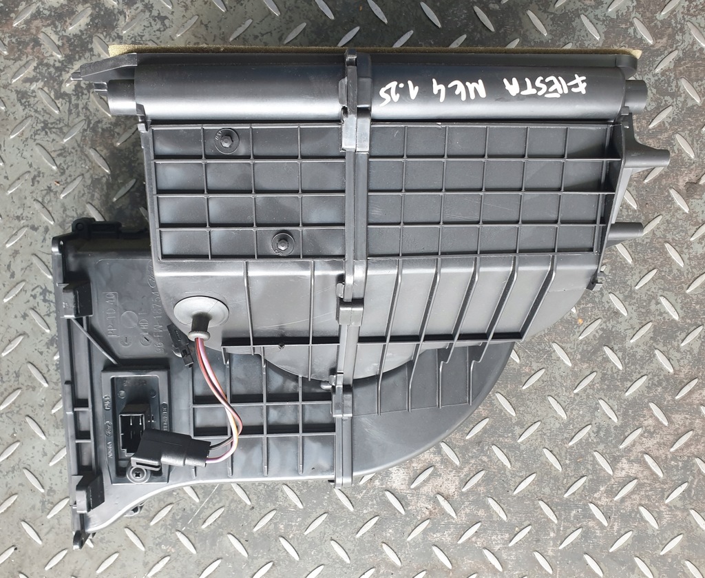 фото №1, Воздуходувка вентилятор ford fiesta mk4 1.25