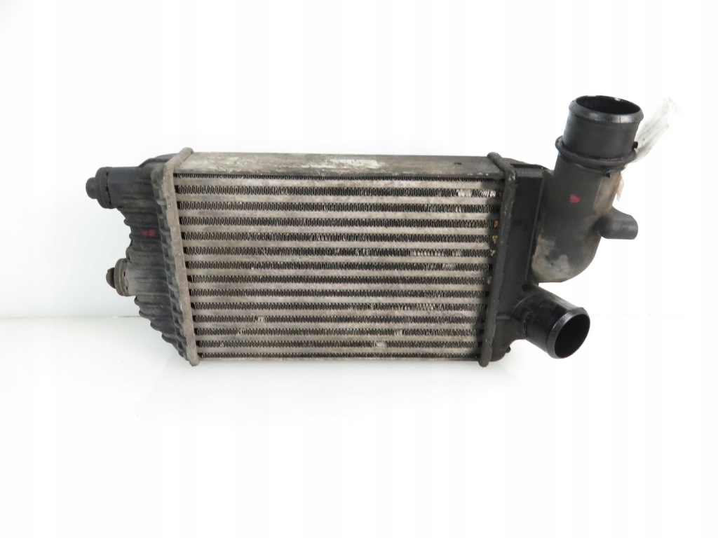 Купить Радиатор интеркулер m848467