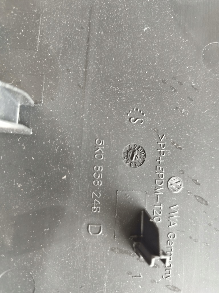 фото №4, Пластик защита консоли правая vw golf vi 5k0858248e