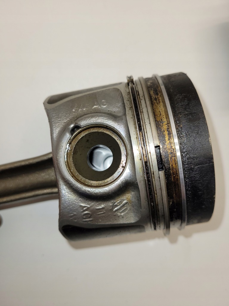 фото №5, Поршень шатун vw caddy golf vi cay 1.6 tdi