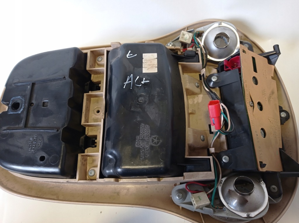 фото №10, Бардачок дисплей кабіни voyager iii 4685368