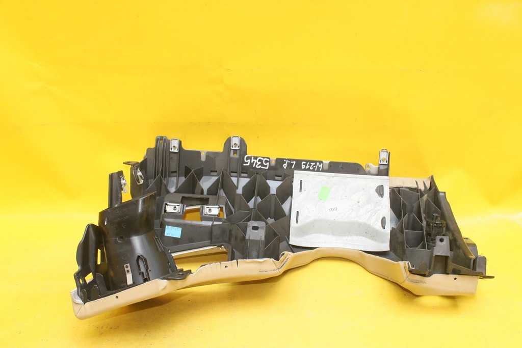 фото №8, Консоль панелі приладової панелі лівий перед cls w219